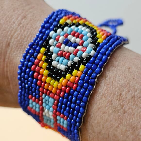 Vintage Native American Seed Bead Bracelet Blue with Diamond Pattern - Picture 6 of 7
